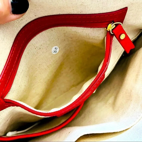 NWOT India Hicks Red Clutch Insider Cosmetic Bag - Red - Picture 10 of 10